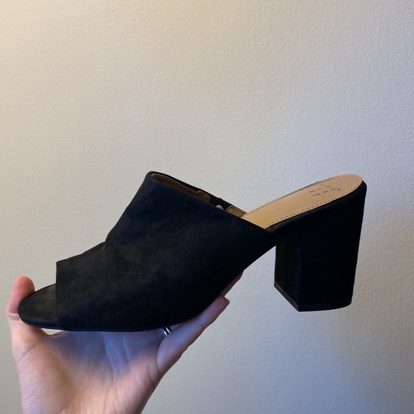 a new day Heels Size 7 - Picture 3 of 3